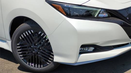 2025 Nissan Leaf