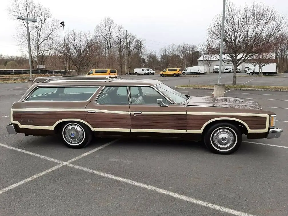 1973 ford cuntry squire ltd