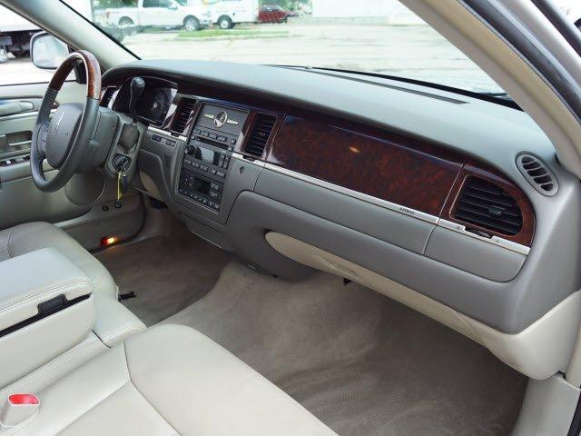used 2009 lincoln town car signature limited olathe, ks 66062 for sale in olathe, kansas