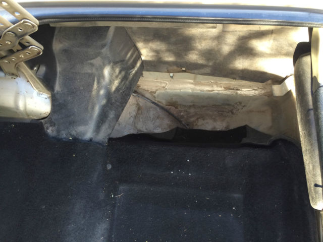 1990 volvo 240 sedan - 159k miles