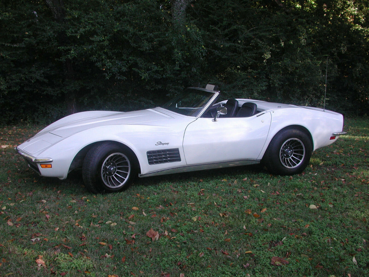 1972 chevrolet corvette convertible, 55000 miles, 350 with turbo 400 trans