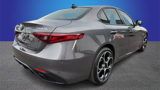 2023 alfa romeo giulia veloce