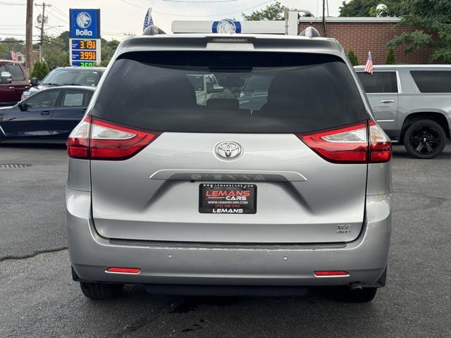 2018 toyota sienna xle premium