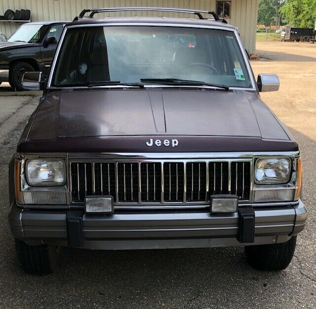 1992 jeep cherokee laredo 2wd 4.0 great body, amazing interior (needs engine)