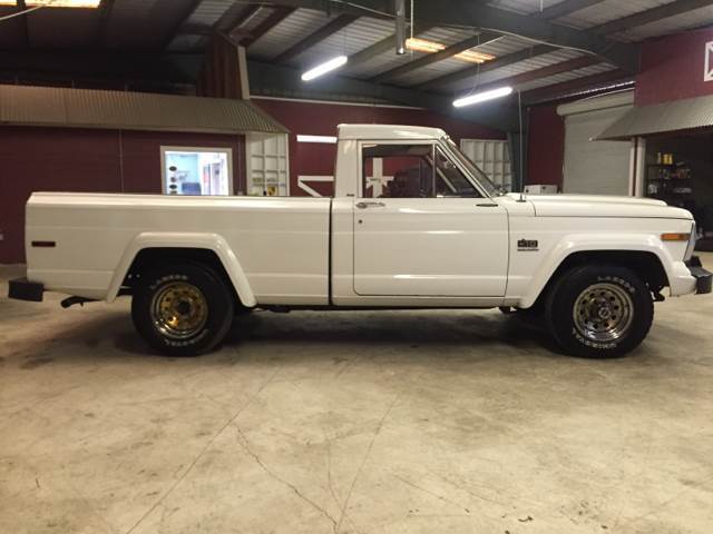 1982 jeep j-10 pickup one owner tn truck ! 4wd ! manual ! v8 ! rare find !!
