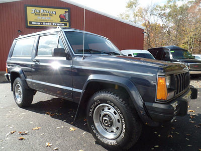 1990 jeep cherokee 2-door 4x4 pioneer 4.0l 4-speed auto low miles clean!!!!!!!!!