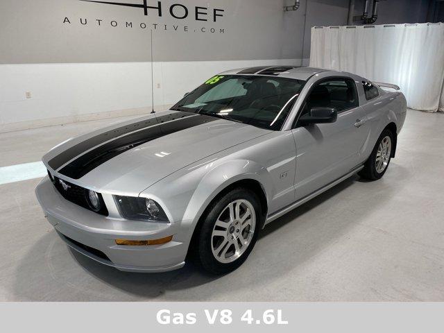 2005 ford mustang