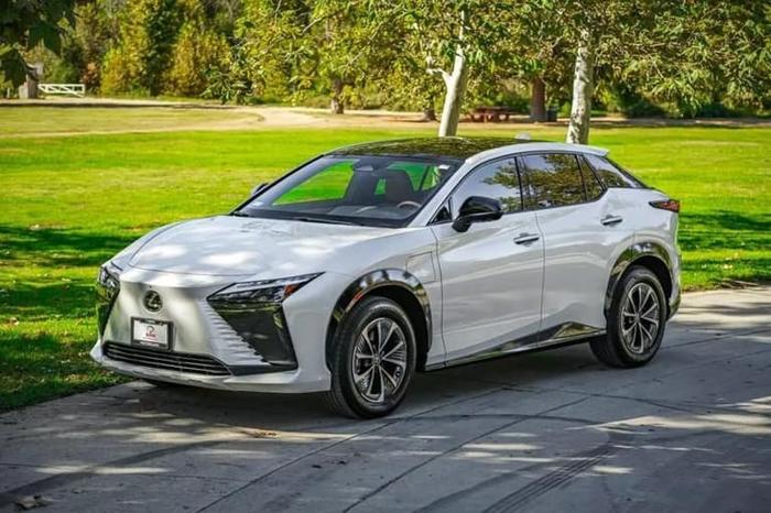 2023 lexus rz 450e luxury sport utility 4d in van nuys, california
