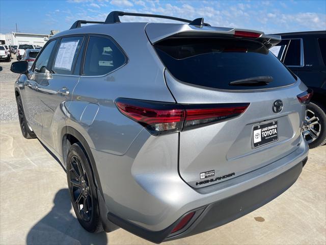 2023 toyota highlander le