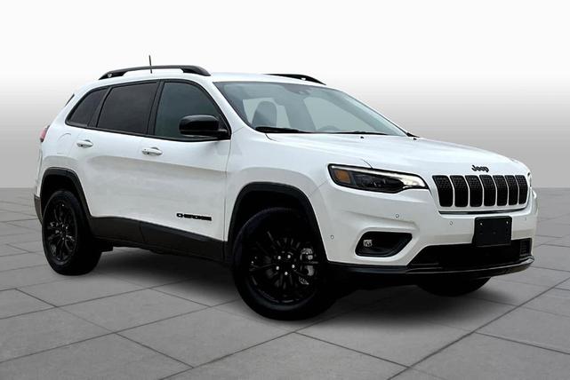2023 jeep cherokee altitude lux