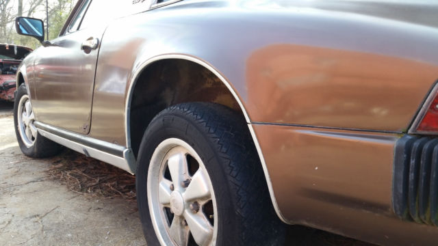 porsche 911s, straight body, original paint, transmission, and fuchs, no engine
