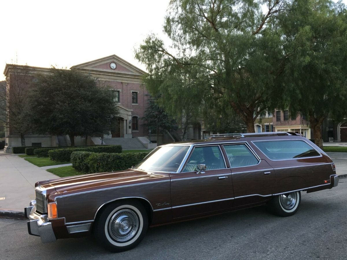 1977 chrysler town & country - low mileage west coast wagon