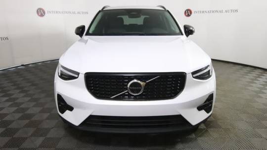 2024 Volvo XC40