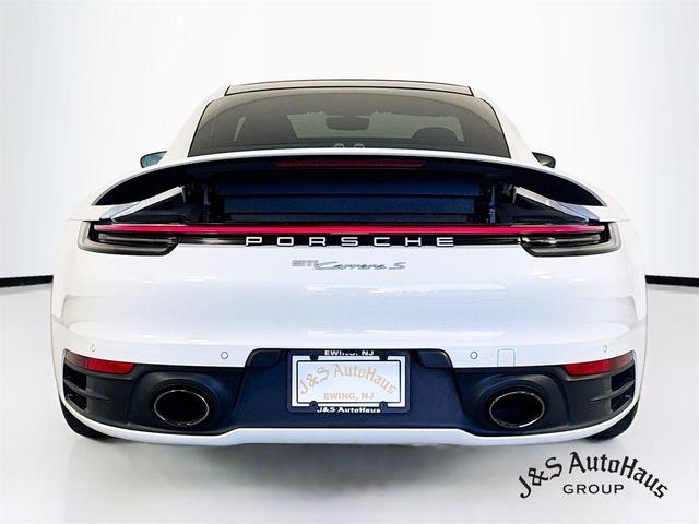2022 porsche 911 carrera s