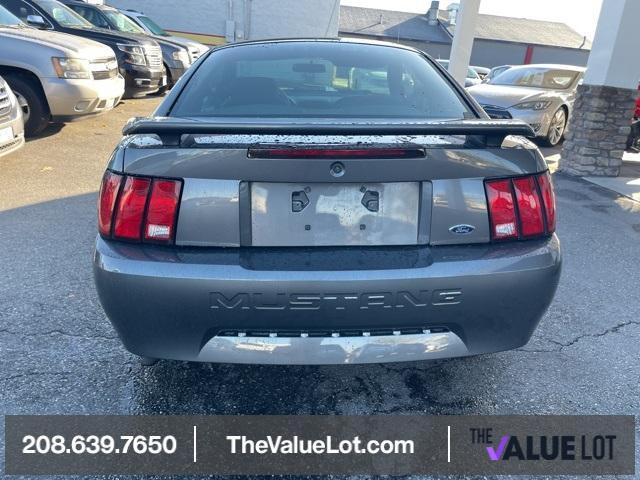 2004 ford mustang v6