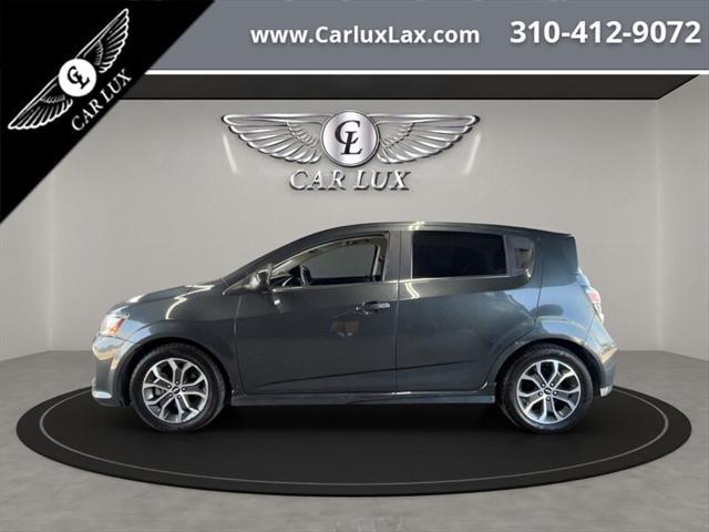 2020 chevrolet sonic fwd hatchback lt 5-door