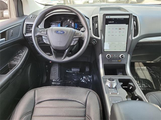 2023 ford edge se