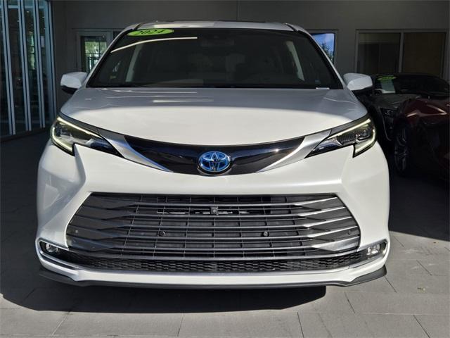 2024 toyota sienna platinum 7 passenger