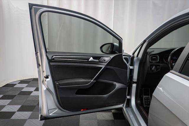 2017 volkswagen golf gti 2.0t s 4-door