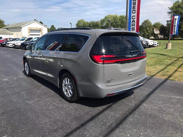 2022 chrysler pacifica touring-l