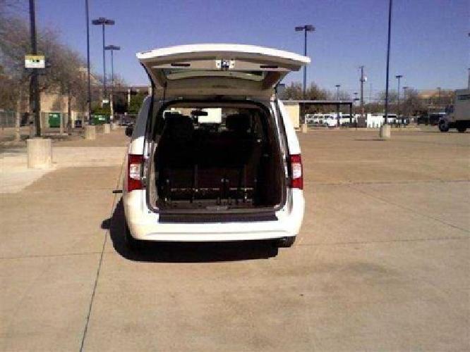 2012 chrysler town & country touring minivan 4d in arlington, tx