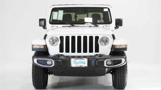2023 Jeep Gladiator