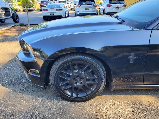 2014 ford mustang v6 premium