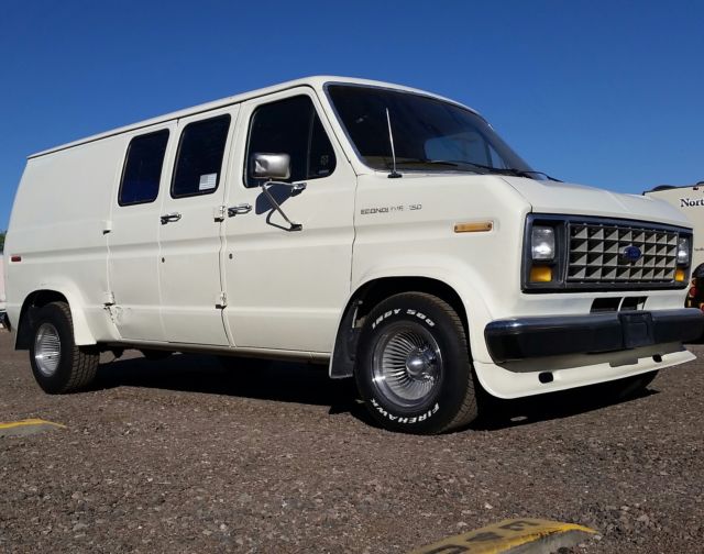 ford e150 fuel injected 5.0l 302 original paint finished interior custom van