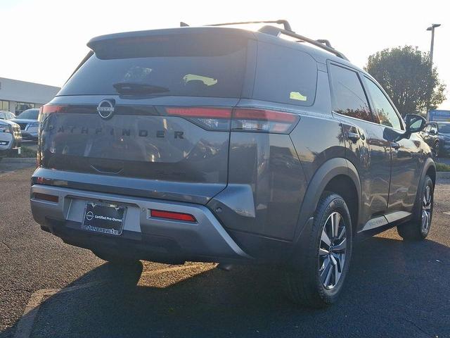 2023 nissan pathfinder sl