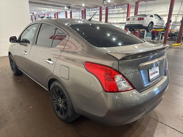 2013 nissan versa 1.6 s