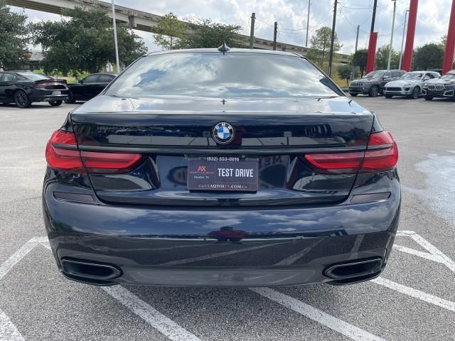 2017 bmw 750 i