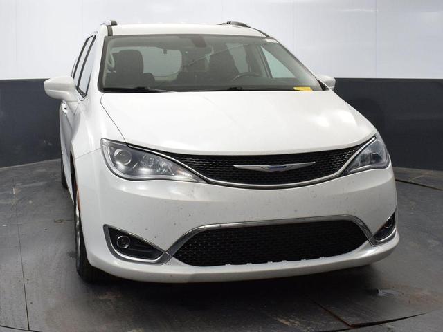 2019 chrysler pacifica touring-l