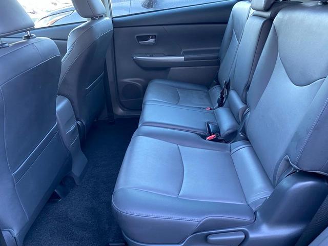 2013 toyota prius v five