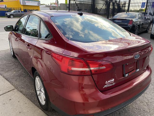 2017 ford focus se