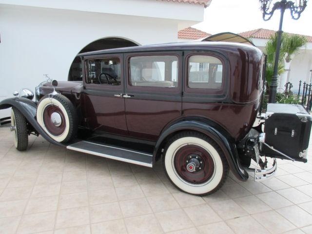 1930 packard 726 eight 4 door sedan