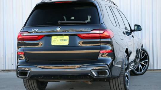 2021 BMW X7
