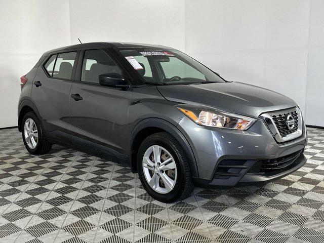 2020 nissan kicks s