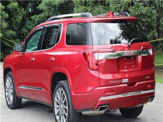2020 GMC Acadia denali