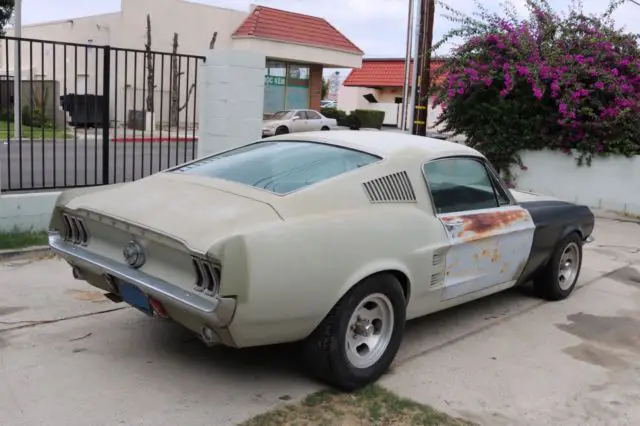 1967 ford mustang a-code fastback