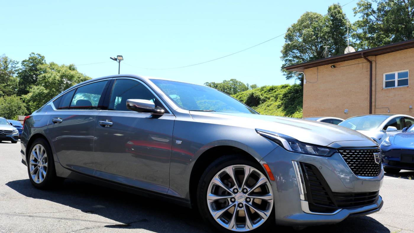 2022 cadillac ct5 premium luxury