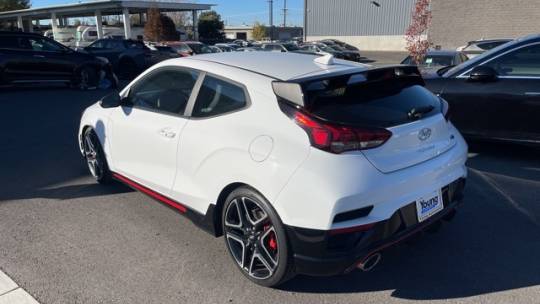 2022 Hyundai Veloster