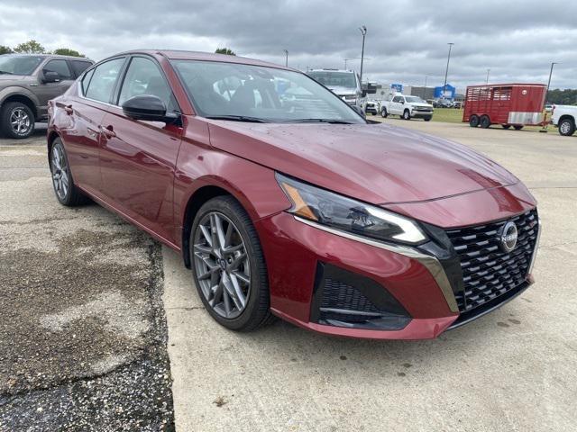2024 nissan altima sr vc-turbo fwd