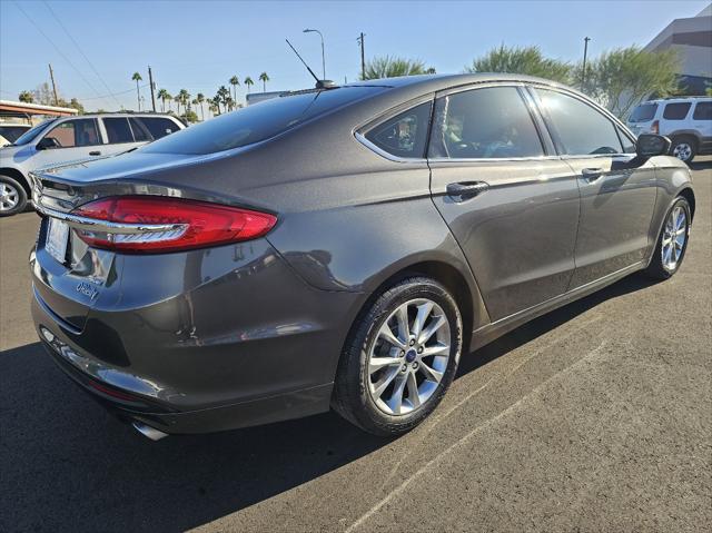 2017 ford fusion se