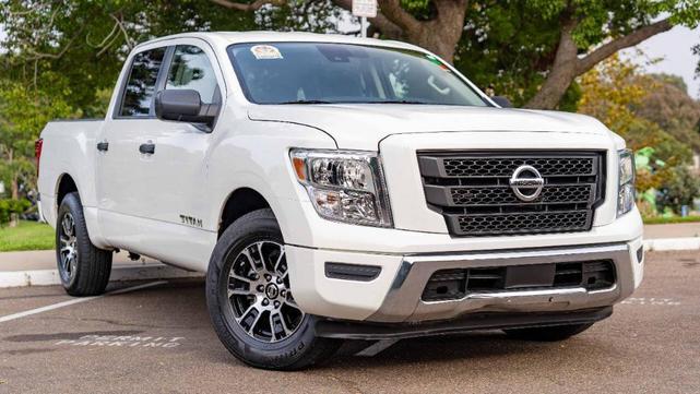 2022 nissan titan sv