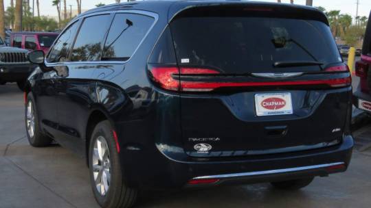 2024 Chrysler Pacifica