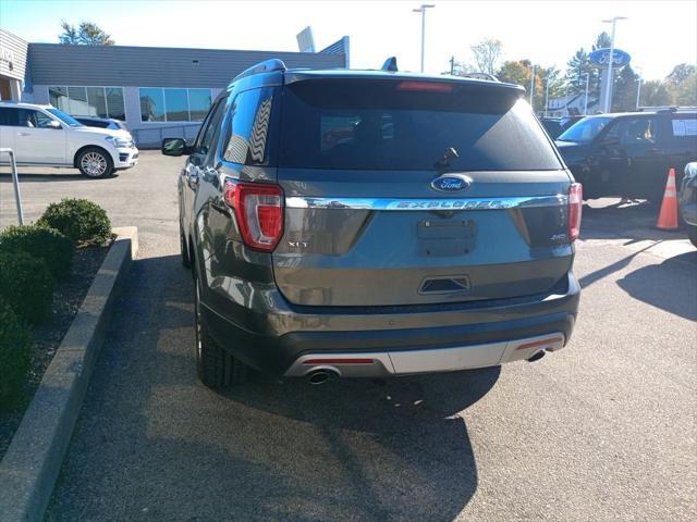 2017 ford explorer xlt