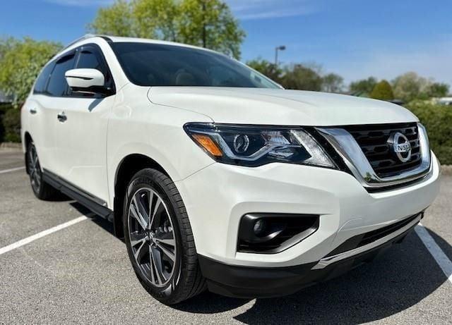 2020 nissan pathfinder platinum in louisville, kentucky