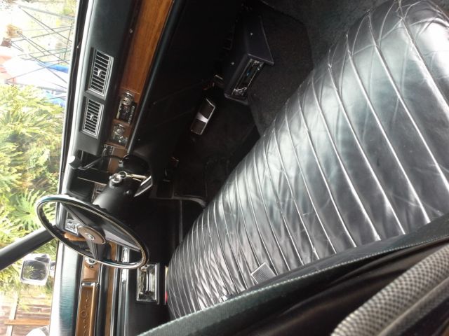 1975 cadillac fleetwood 75 limousine 4-door 8.2l