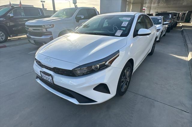 2022 kia forte lxs