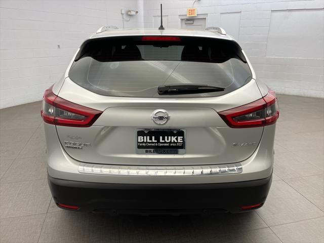 2022 nissan rogue sport sv